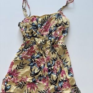 Size 2 H&M floral romper